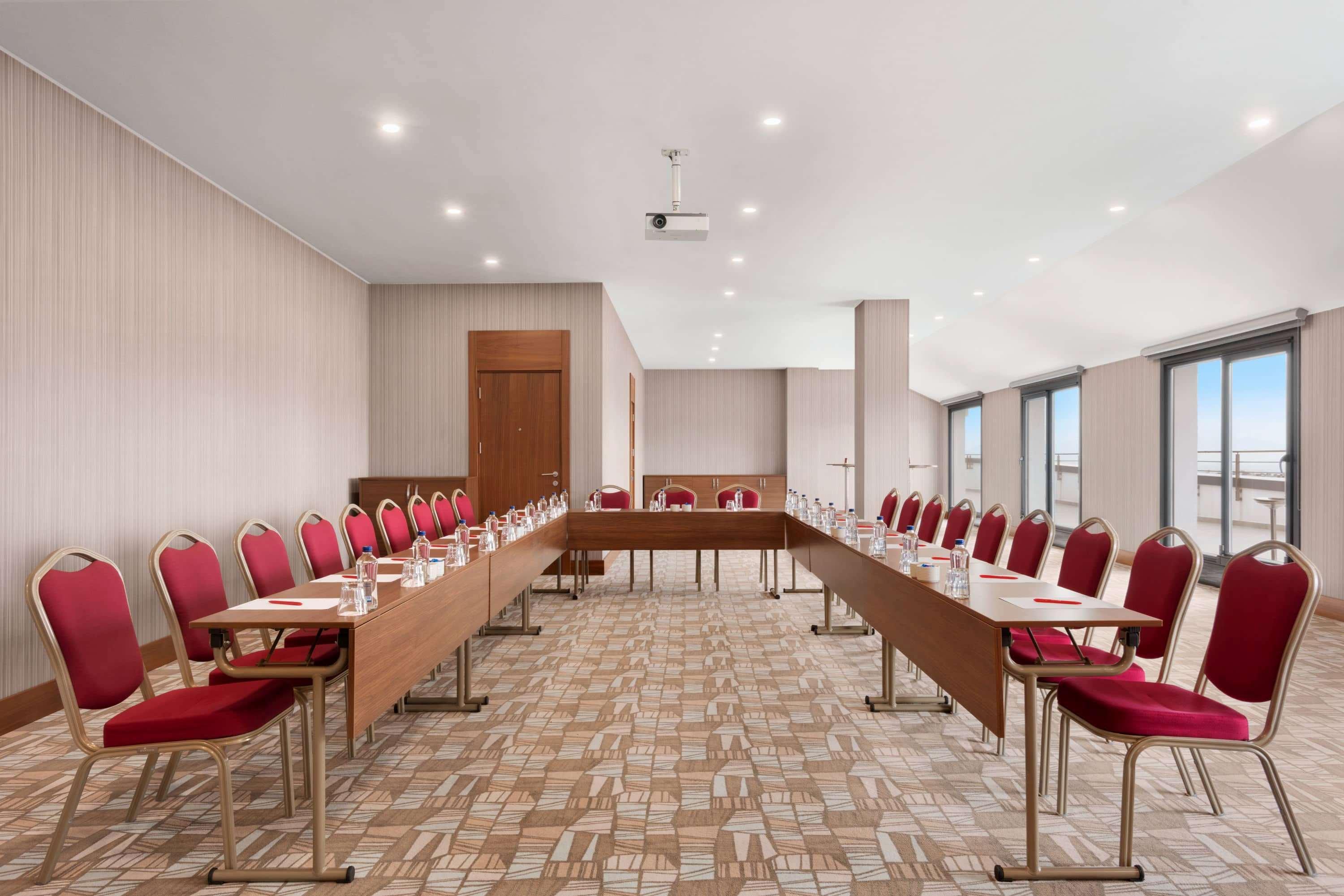 Ramada By Wyndham Sakarya Hendek Hotell Eksteriør bilde