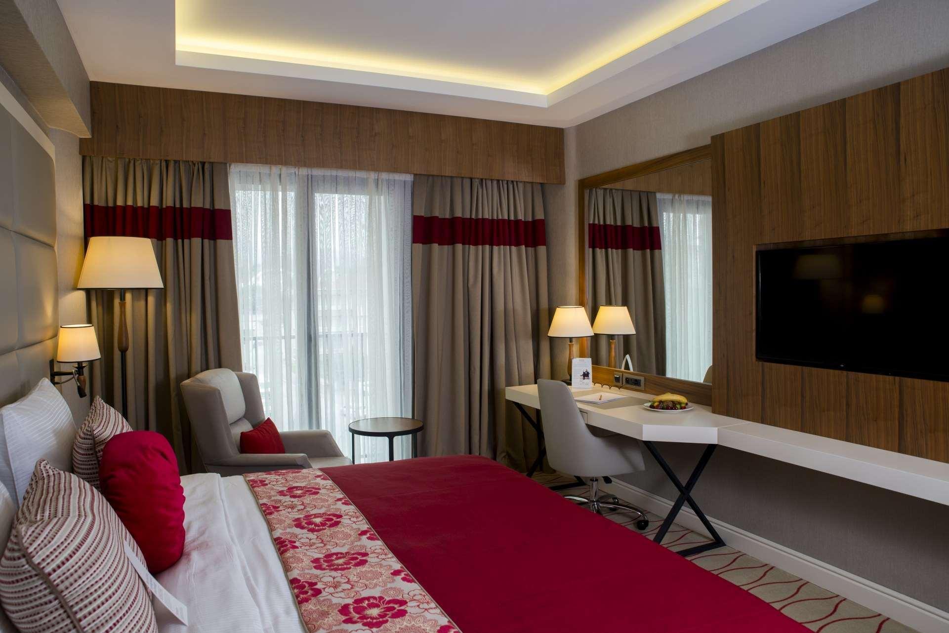Ramada By Wyndham Sakarya Hendek Hotell Eksteriør bilde