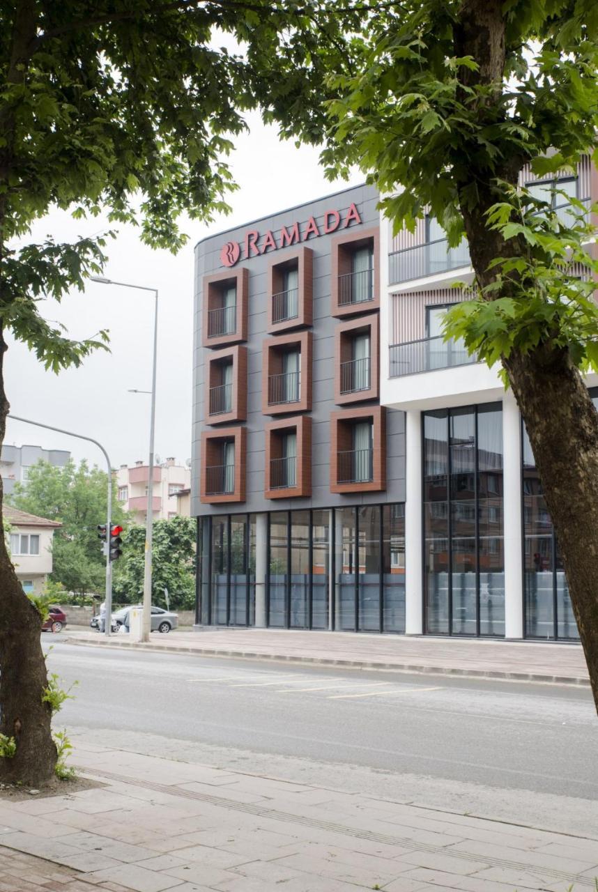 Ramada By Wyndham Sakarya Hendek Hotell Eksteriør bilde