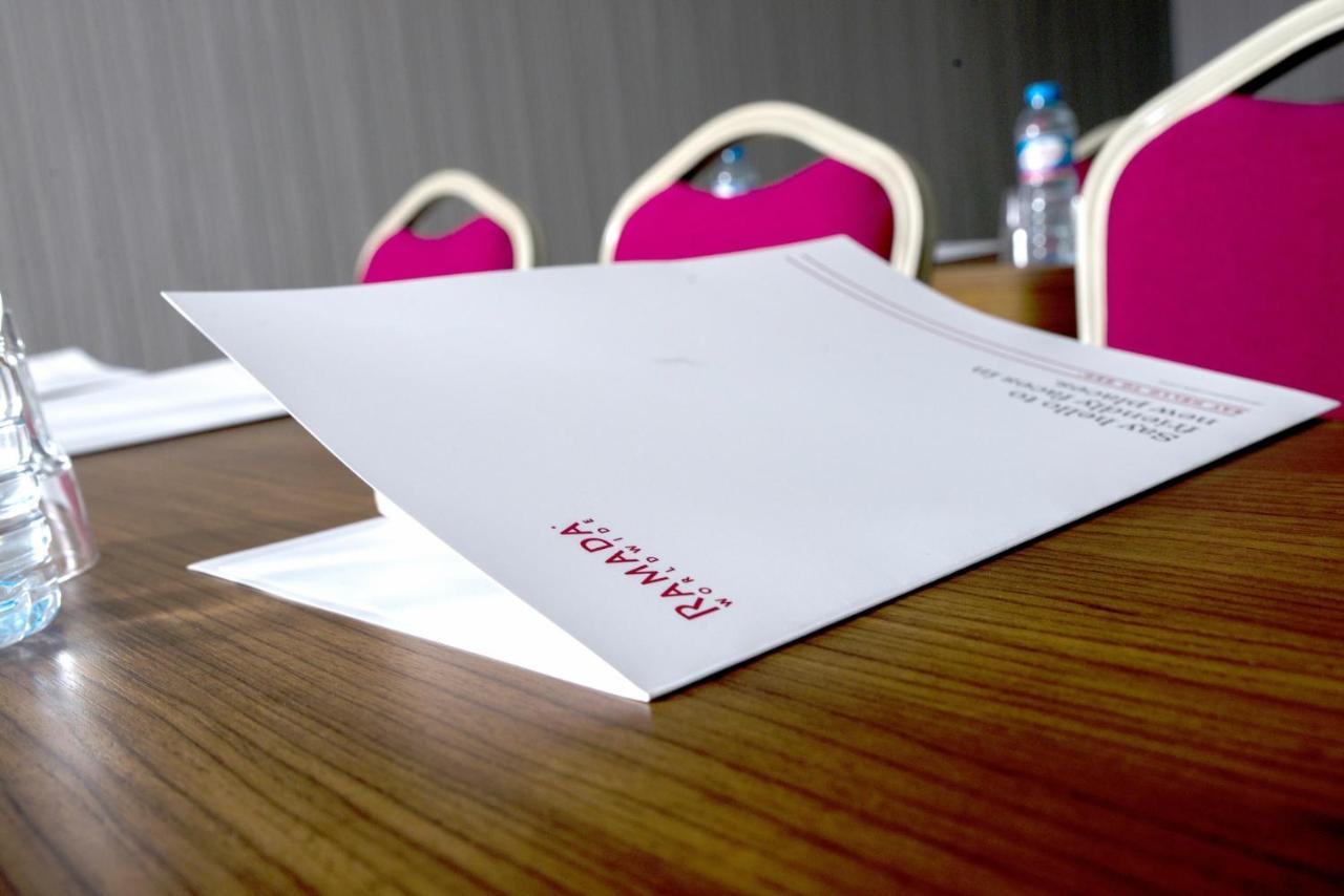 Ramada By Wyndham Sakarya Hendek Hotell Eksteriør bilde