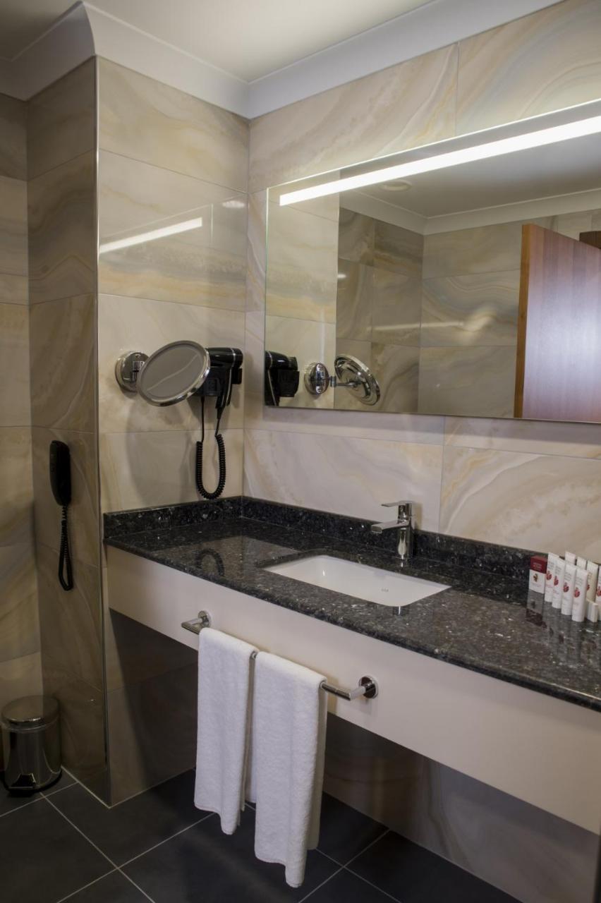 Ramada By Wyndham Sakarya Hendek Hotell Eksteriør bilde